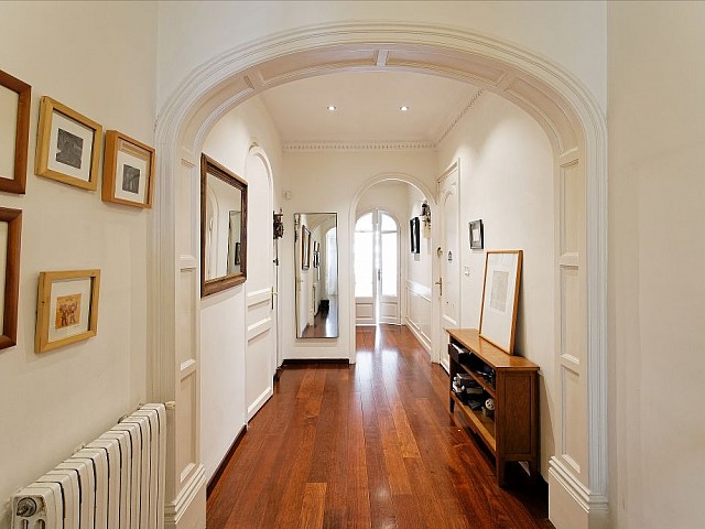 Venta de piso en calle Casanova 