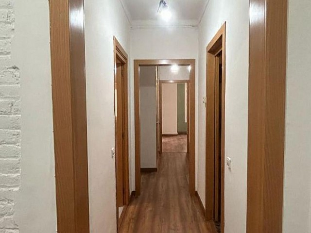 Ref. 128214 - Piso en venta en Carrer del Torrent de Les Flors Vila2