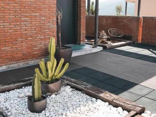 ¡Oportunidad! Casa o chalet en excelente estado con jardín y terraza, orientación suroeste