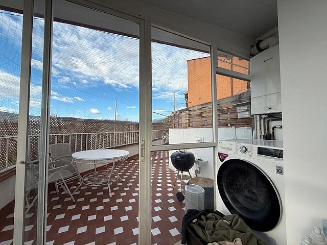 Ref. 118707 - Ático en venta en la Nova Esquerra