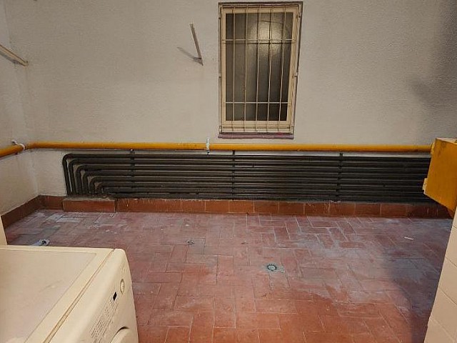 Ref. 131529 - Piso en venta en Sants, Barcelona.
