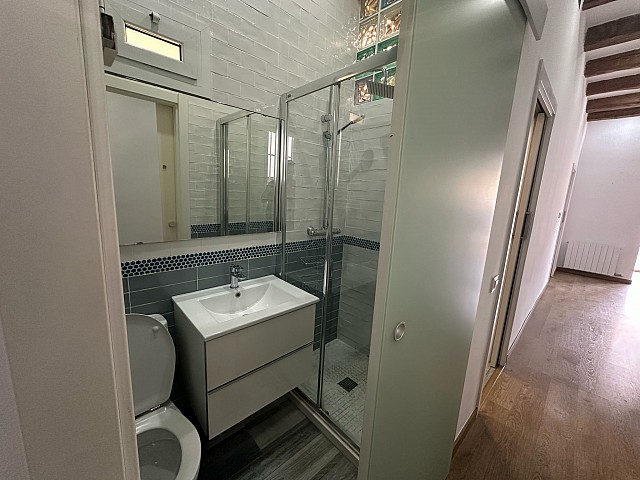 Ref. 129882 - Piso en venta en Poble sec, Barcelona.