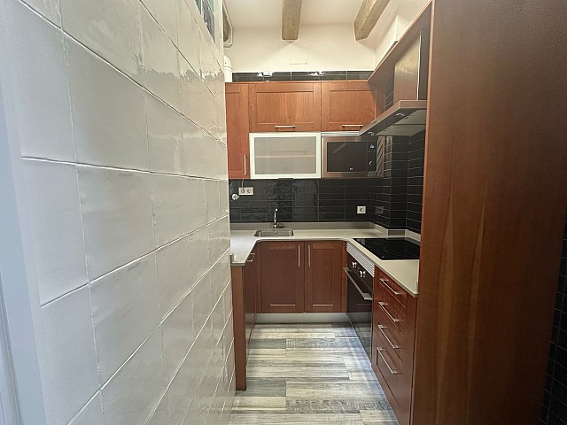 Ref. 129882 - Piso en venta en Poble sec, Barcelona.