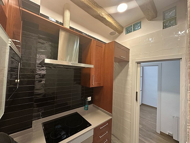 Ref. 129882 - Piso en venta en Poble sec, Barcelona.