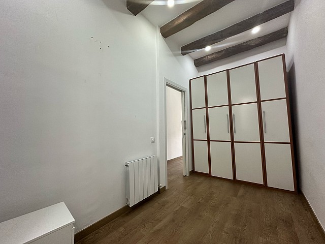 Ref. 129882 - Piso en venta en Poble sec, Barcelona.