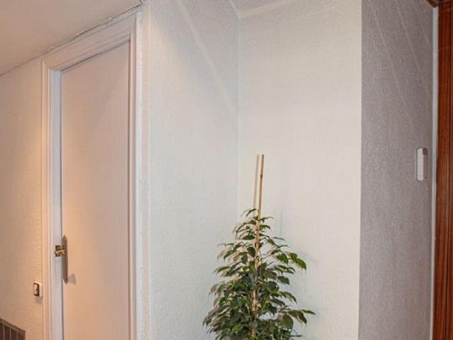 venta piso Les Corts, comprar piso Barcelona, piso 4 habitaciones Les Corts, piso con balcón Barcelona, inmueble en venta Les Corts, piso con 2 baños Les Corts, piso reformado Les Corts, vivienda lista para entrar a vivir, piso familiar Barcelona, oportun