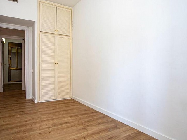 5Ref. 132571 - Venta de piso reformado en Les Corts, Barcelona