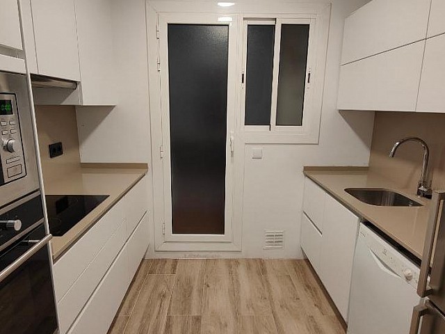 Ref. 131529 - Piso en venta en Sants, Barcelona.