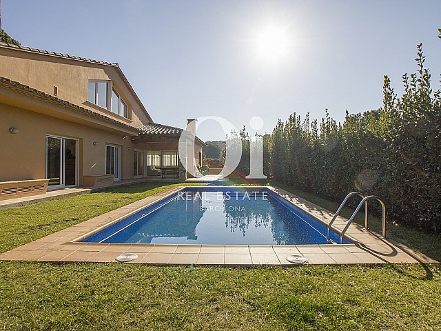 Casa indipendente in vendita con grande trama e piscina a Begur, Costa Brava
