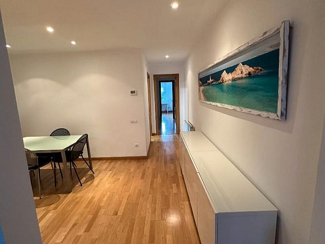 Ref-136346 Piso en Guinardó, luminoso, buena ubicación y comunicación.