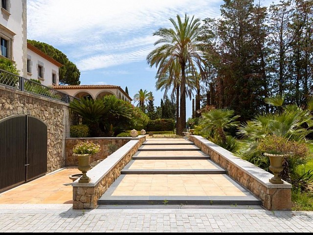 Casa en venta en Sant Andreu de Llavaneras Barcelona (23)