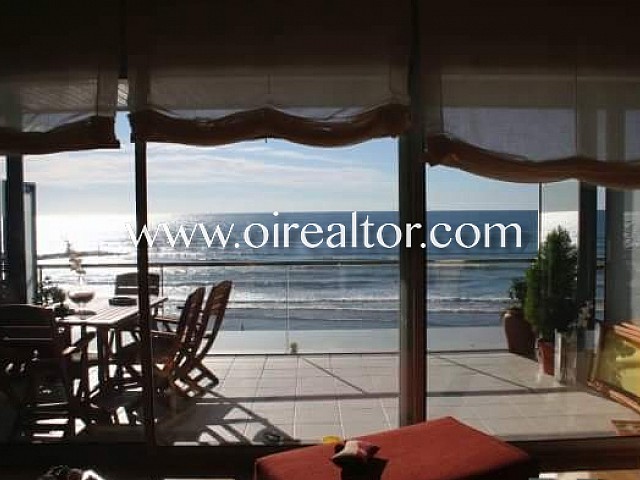 Fantástico dúplex en primera línea en Cubelles