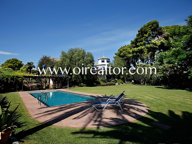 Absolutely unique and private farmhouse in the best area of Sitges