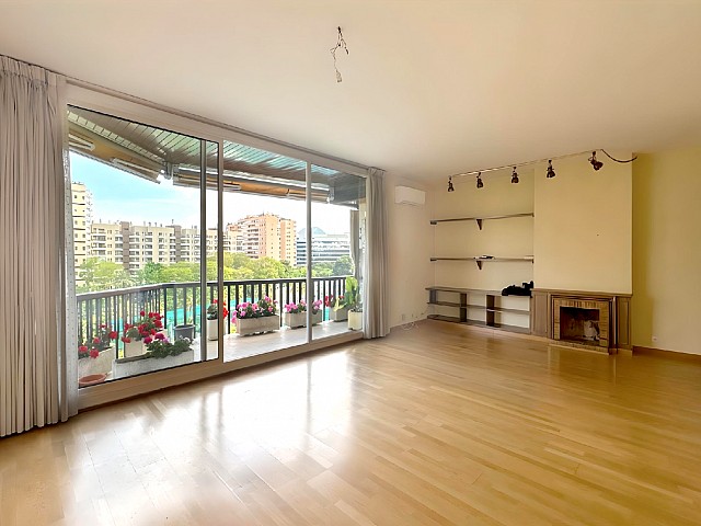 Piso en carrer de ferran valls i taberner 8 bonito piso todo exterior con vistas a zona verde y a la ciudad en Barcelona