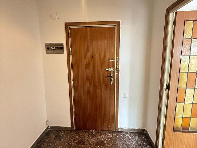 Luminoso piso en venta en Les Corts, cerca del Camp Nou y con excelente conexión al metro