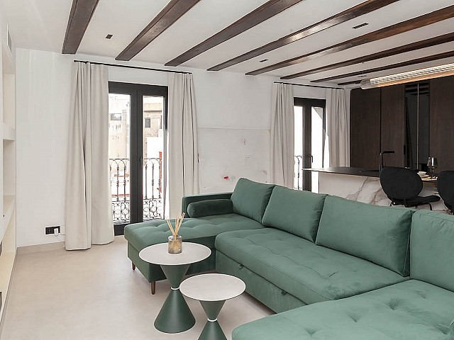 Exclusivo ático de diseño en venta en pleno cerrazón de Barcelona