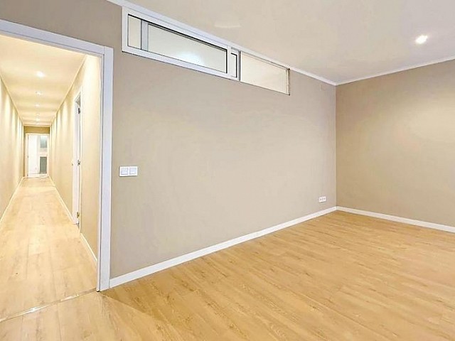 Piso en venta en El Carmel, Barcelona