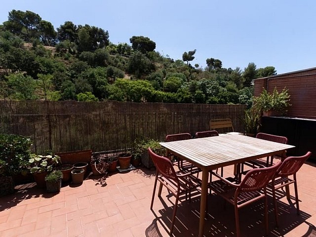 Ático en Montjuïc con Vistas y Gran Terraza