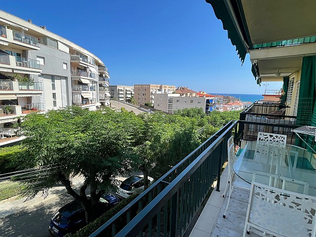 Piso con terraza y vistas al mar en Sitges