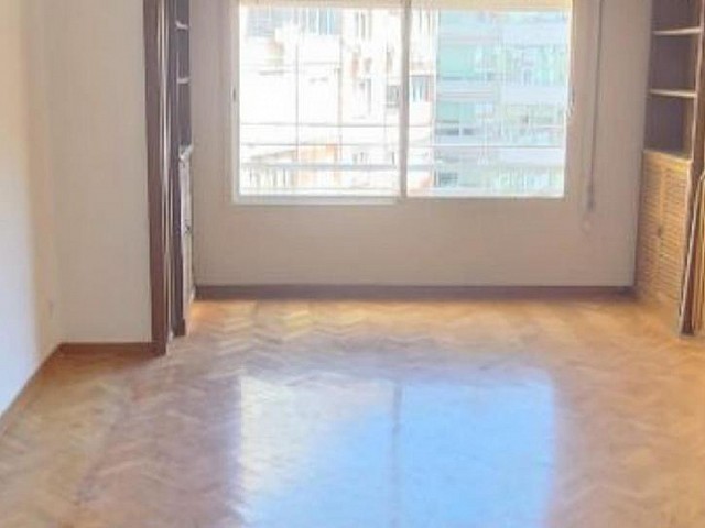 Piso junto a Francesc Macià, L'Antiga Esquerra de l'Eixample