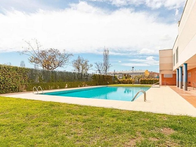 DeWatermark.ai 1754482919582