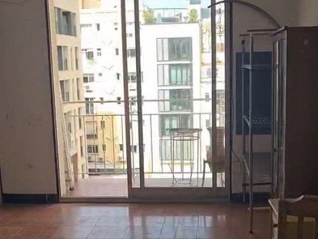 Piso para reformar con proyecto de vida en La Sagrada Famíli (11)
