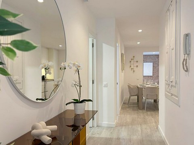 Alquiler de Piso de Diseño con Vistas a la Calle Bailèn en La Dreta de l'Eixample, Barcelona