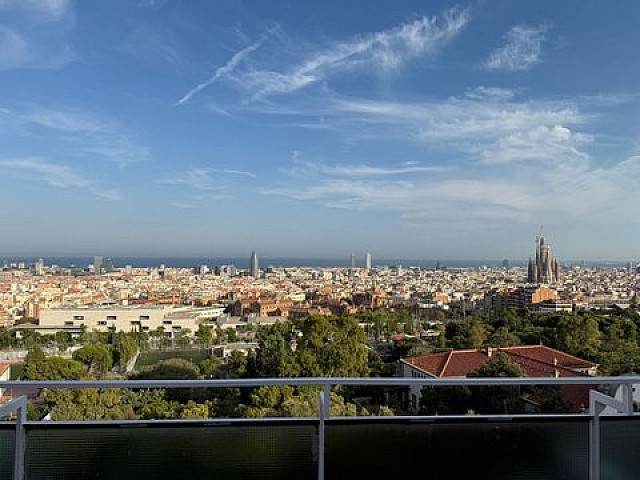Àtic amb Espectaculars Vistes a El Guinardó, Barcelona