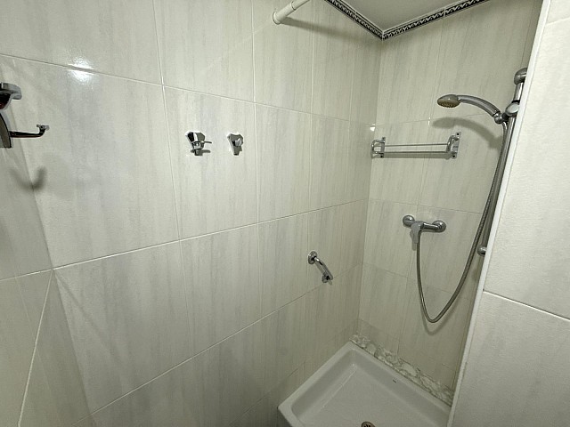  Amplio y luminoso piso en venta en la calle Escorial