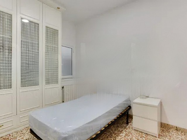 Piso luminoso con balcón-terraza en Sagrada Família