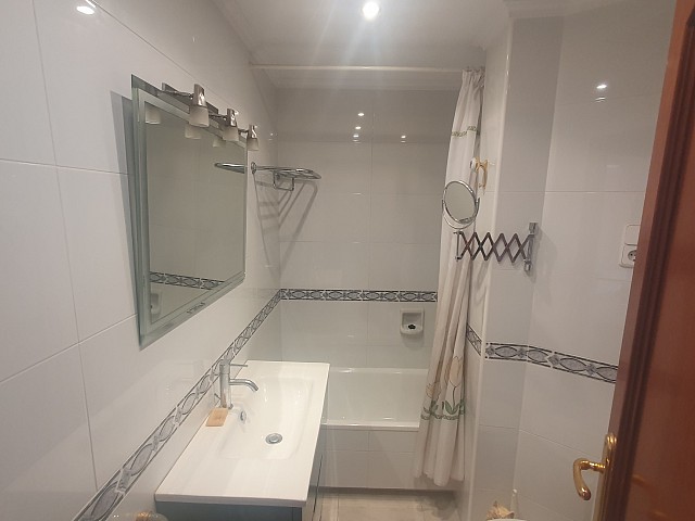 Piso luminoso con balcón-terraza en Sagrada Família