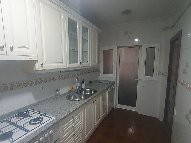 Piso luminoso con balcón-terraza en Sagrada Família