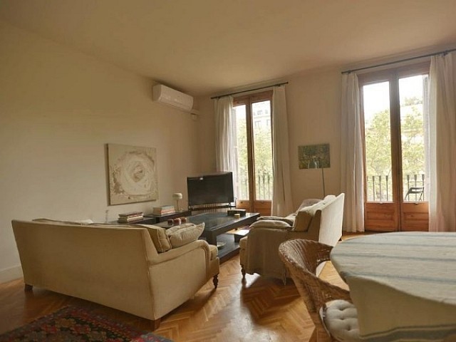 Alquiler piso en Gran Via de les Corts Catalanes