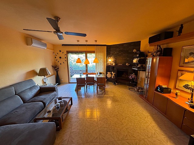  Casa adosada en venta en Arenys del Mar (99)