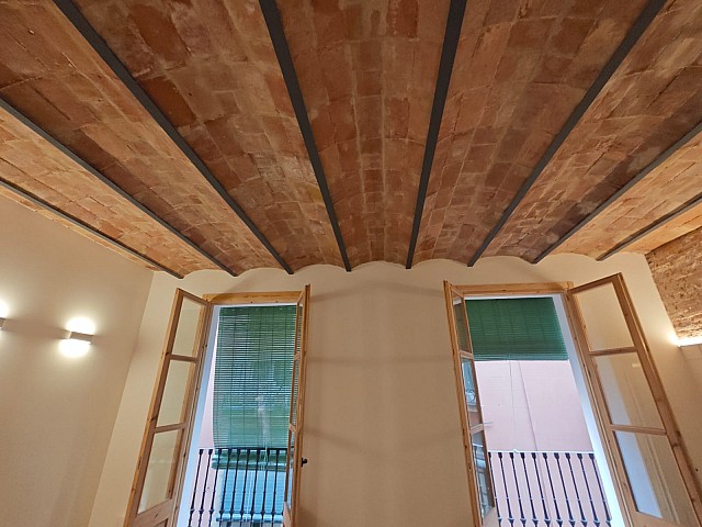  Piso con Encanto Modernista en Venta en El Gotic Barcelona