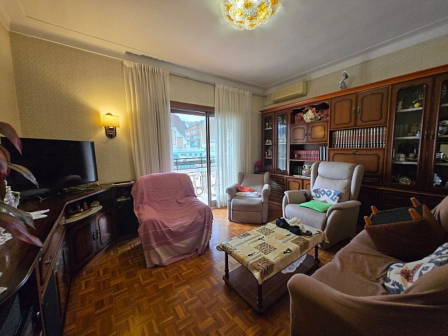 Piso con Balcón en Venta en Plaza lessep, Barcelona