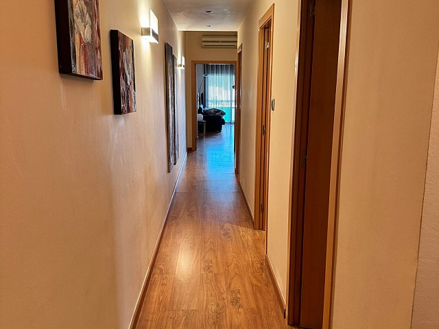 Ático en venta, cercano a Sagrada Familia, zona muy tranquila y parking incluido