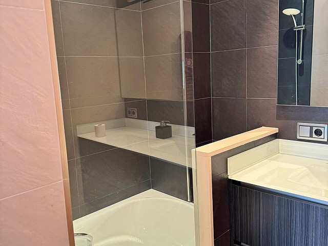 WhatsApp Image 2025 09 12 at 15.06.10