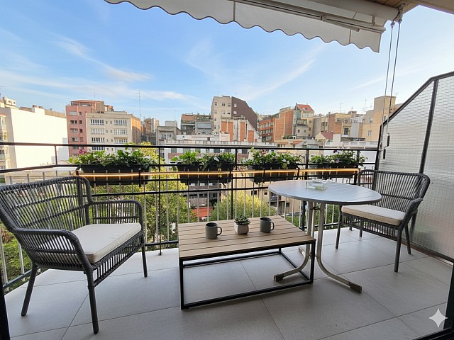 Piso con Balcón en Venta en Plaza lessep, Barcelona