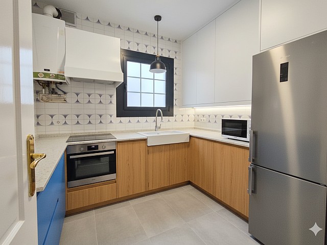 Piso con Balcón en Venta en Plaza lessep, Barcelona