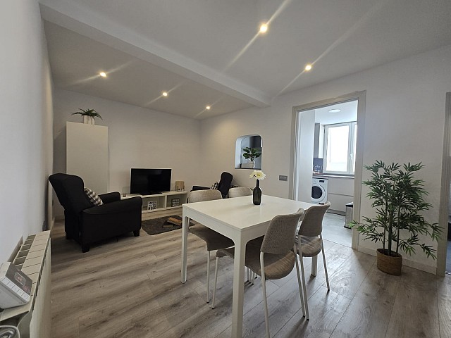 Vivienda Reformada en Eixample Derecho