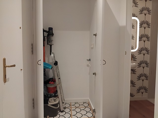 tecnical closet entry