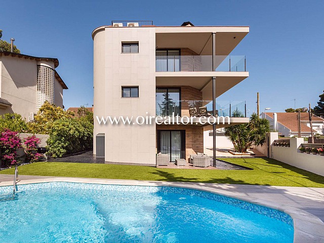 Excepcional casa completament reformada a Montmar, Castelldefels
