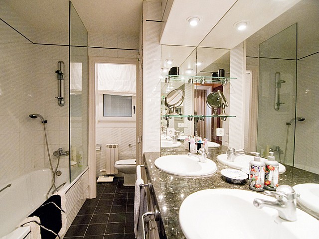 MAGNIFICO CHALET CON VISTAS A MAR EN VALLPINEDA