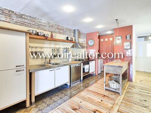 Precioso piso reformado en el Raval, Barcelona