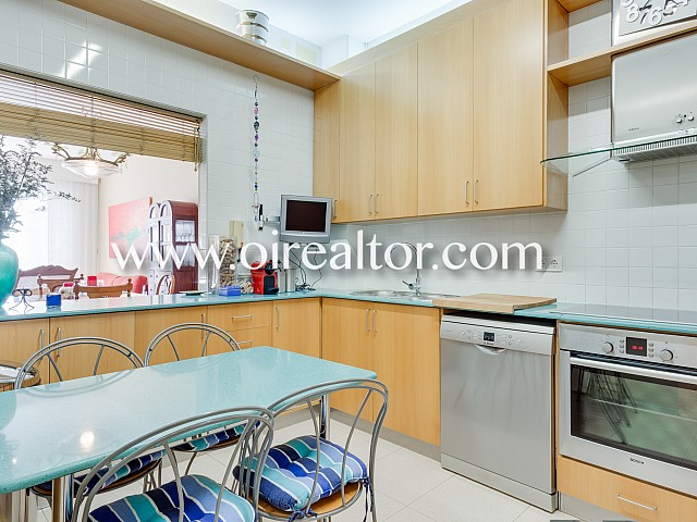 Casa muy luminosa y espaciosa en el centro de Badalona