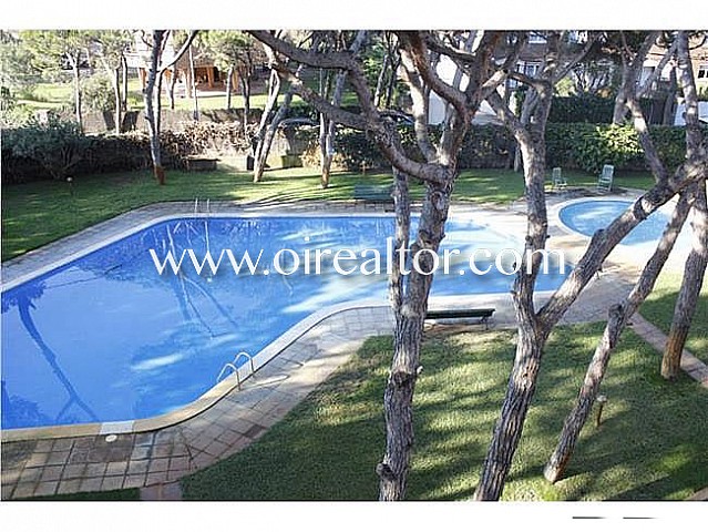 Planta baja al lado del mar en gavamar