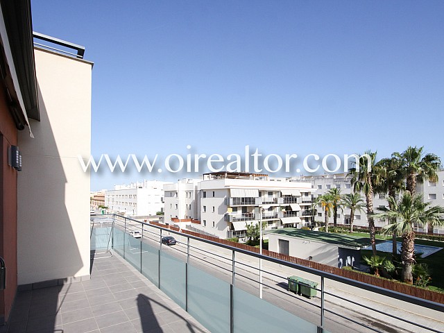 Fabulous penthouses to unify with solarium and tourist license in Cubelles