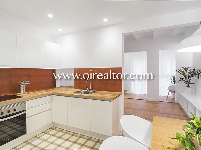 Piso con reforma integral en finca regia en Barcelona