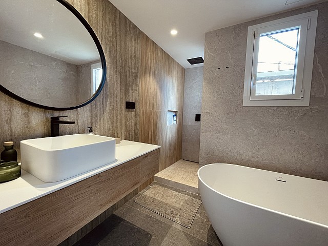 WhatsApp Image 2025 10 22 at 07.23.35